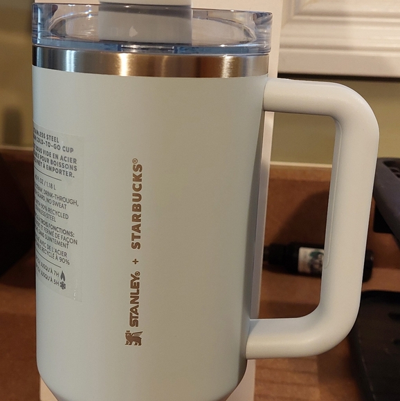 Starbucks x Stanley Spring Blue 40oz Tumbler BRAND NEW - Picture 1 of 6